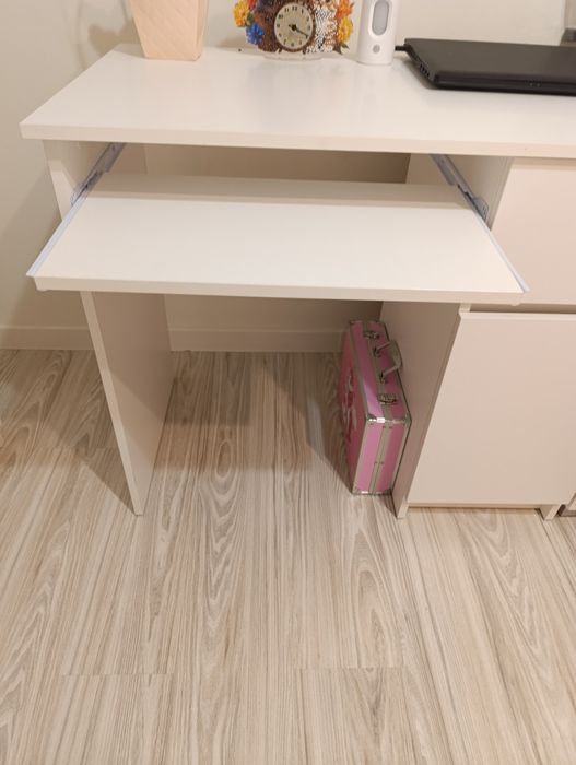 Biurko młodzieżowe