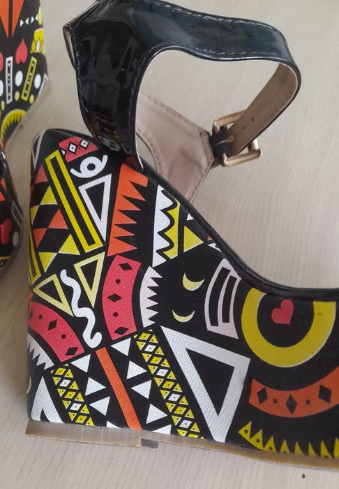 Sandálias originais Bliss Couture N.38 - Semi-Novas - ÚLTIMOS DIAS