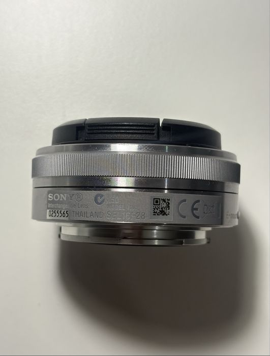 Obiektyw Sony E 16mm f/2.8 SEL16F28