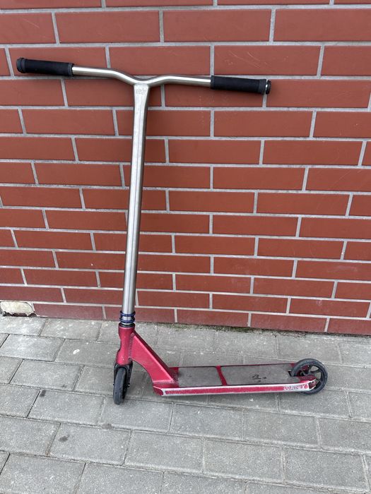 Custom hulajnoga wyczynowa
