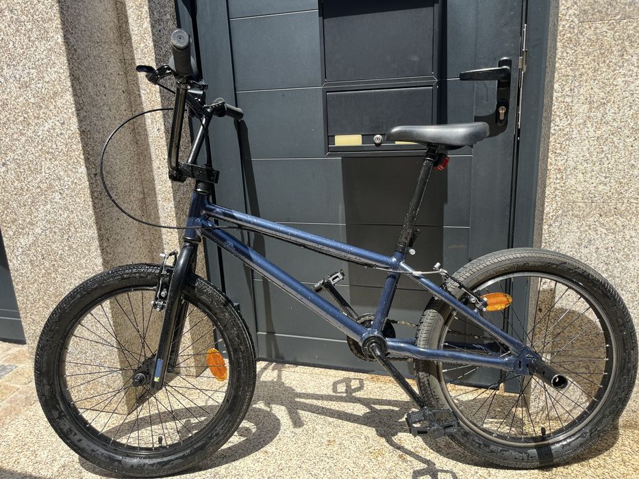 Bicicleta  bmx da decatlon em muito bom estado