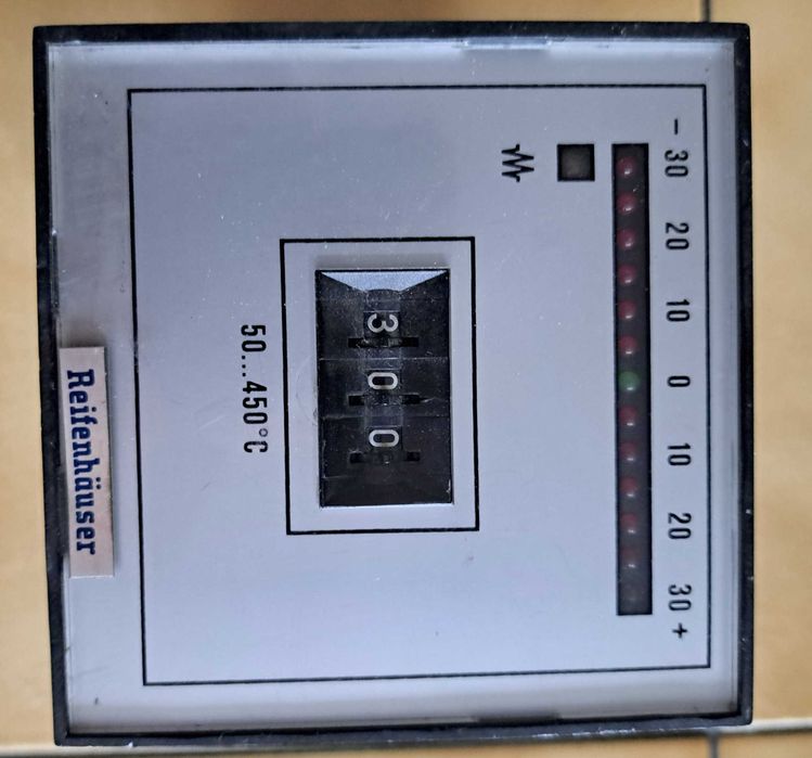 Latron 03DL-2-01 cyfrowy regulator temperatury 5-450st.C
