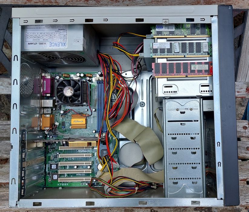 #Komputer PC - Retro