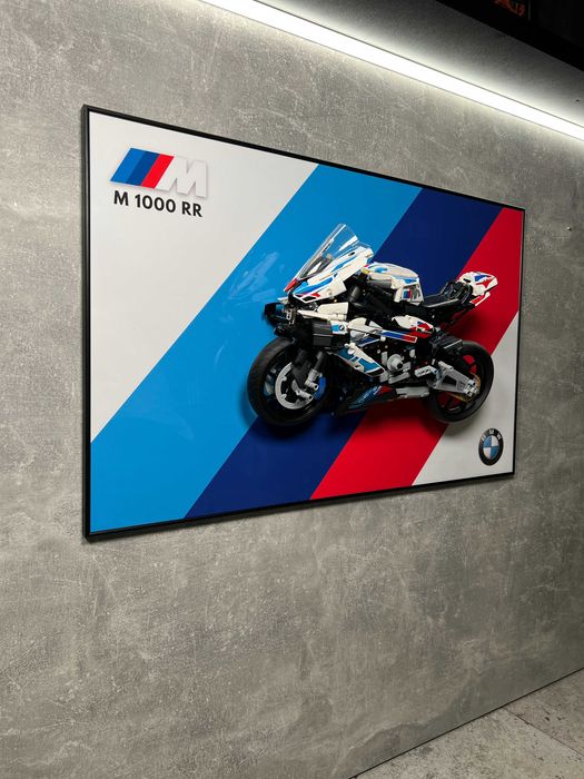 Рамка на Стіну Металевому Профілі для LEGO Technic BMW M 1000 RR 42130