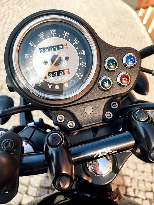 Motocykl Triumph Bonneville 900 Custom Cafe Race - Cena do negocjacji