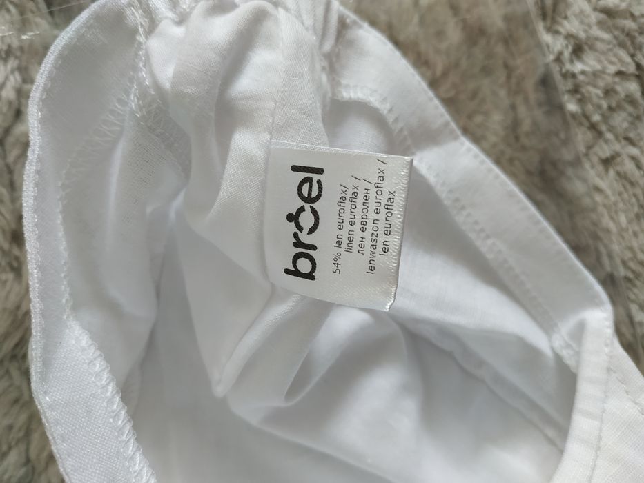 Elegancki kaszkiet/czapka do chrztu/na chrzest/biała/broel/len/r.40