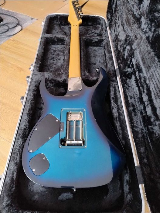 Superstrat Ibanez RG570 Japan 1992 Fujigen Petarda Case Gator