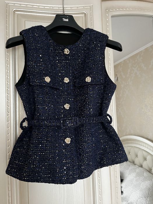 Твідовий жилет в стилі zara