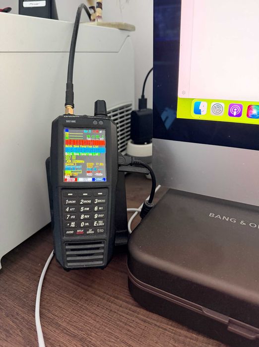 Skaner radiowy UNIDEN SDS100E