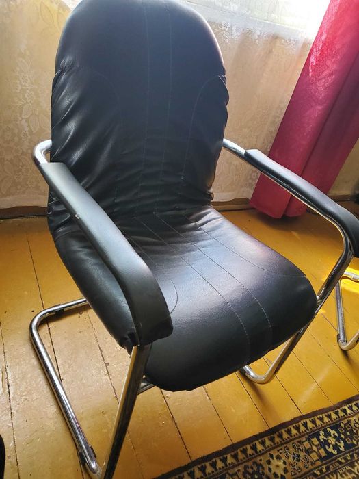 Stolik do kawy + 4 krzesla