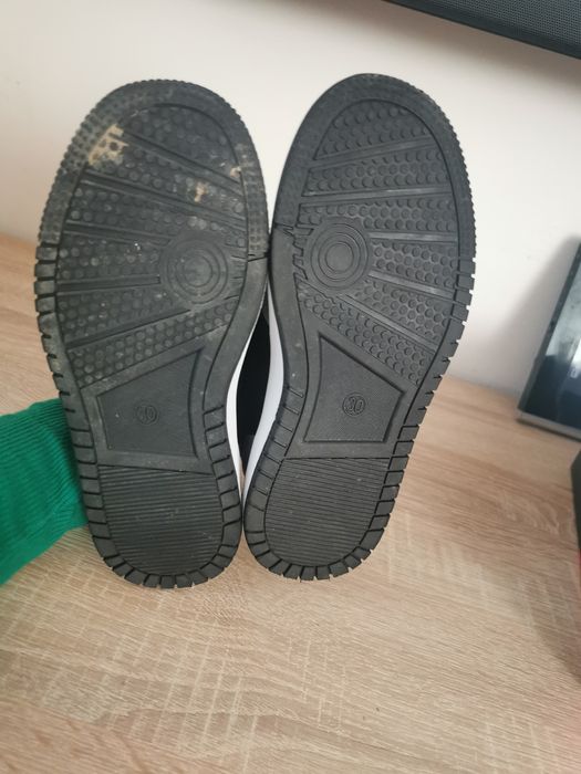 Adidasy buty wiosenne Apawwa rozmiar 30