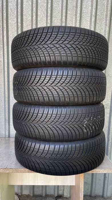 Шини б/у 215 60 R17 GoodYear Vector4Season Gen 3