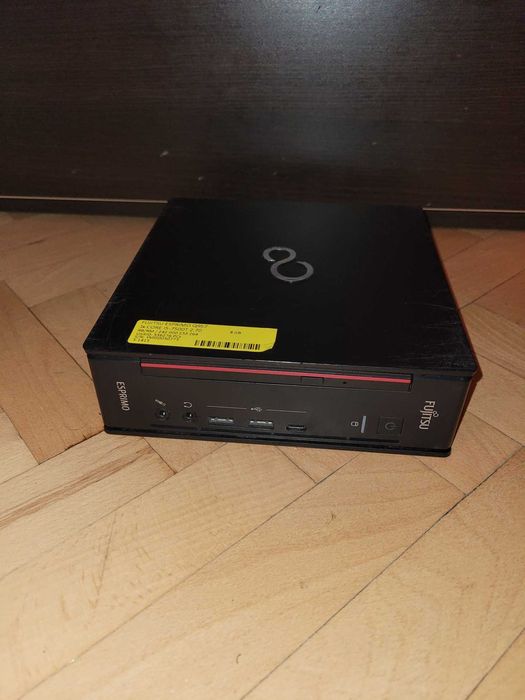 fujitsu esprimo q957