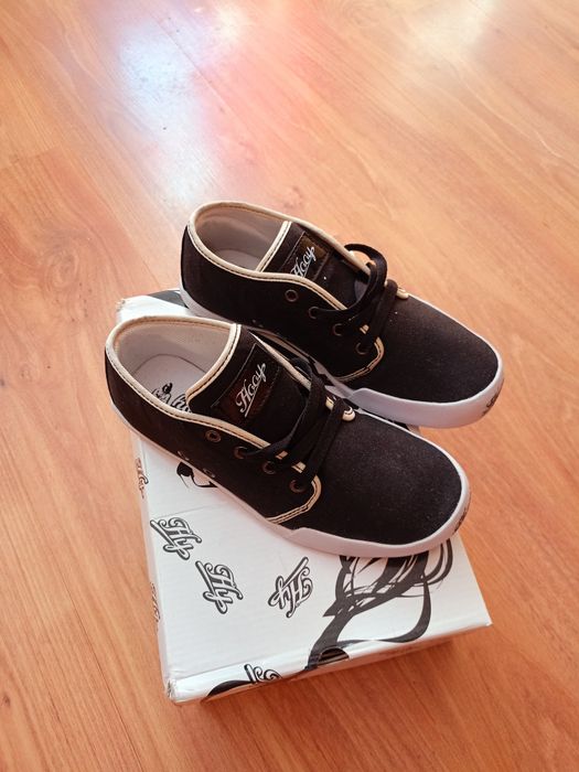 Trampki młodzieżowe