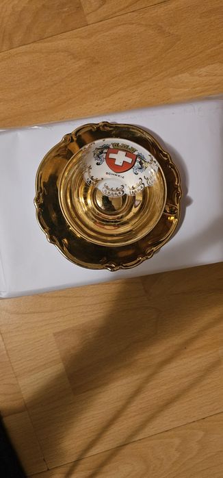 Xicara de chá  banhada  a ouro Switzerland Baviera