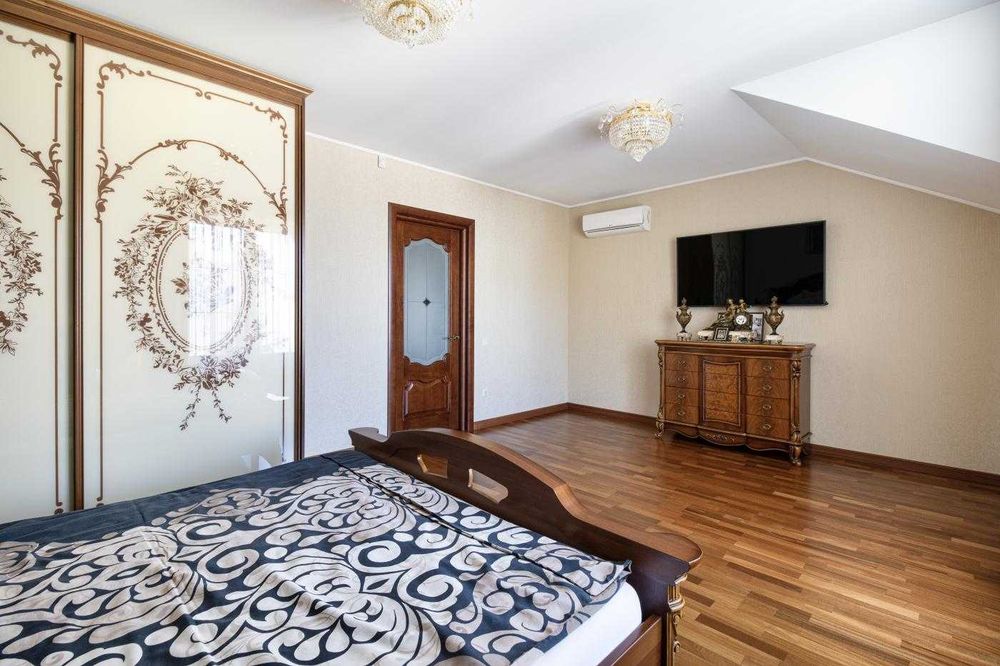 Продаж будинку з ремонтом біля Шевченківського гаю / центр /Львів