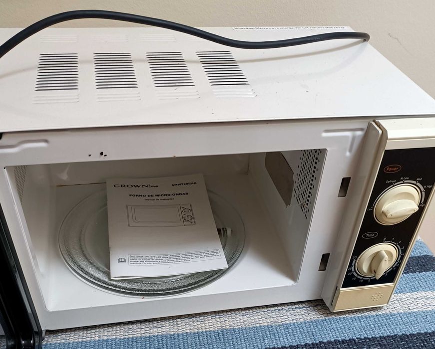 Microondas Crown