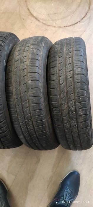 Продам резину на Таврию