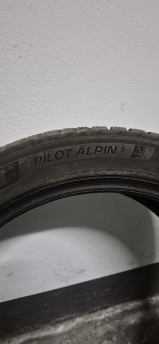 Zimowe opony MICHELIN PILOT Alpin 5 5
