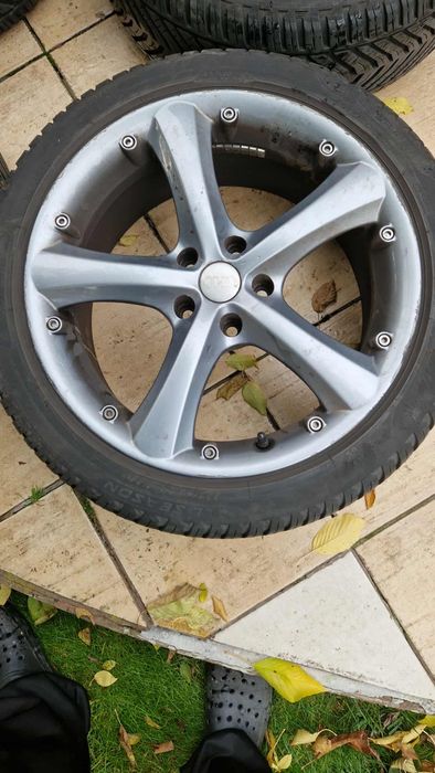 Opony Audi caloroczne