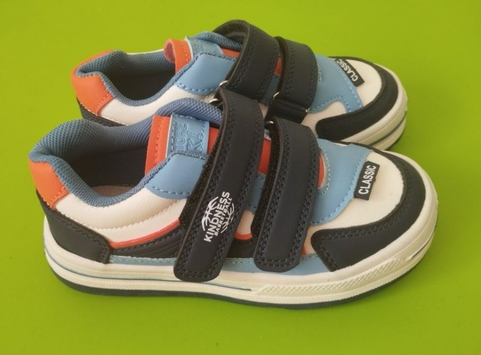 Кросівки розмір 29