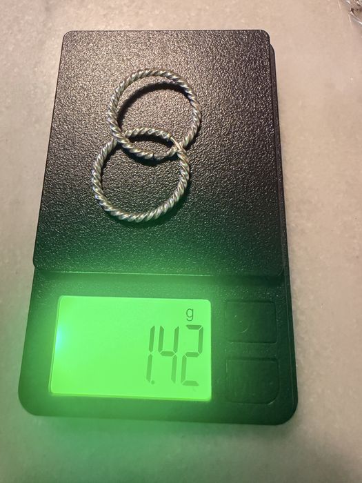 Brincos-argolas em prata- como novas-peso:1,42gr