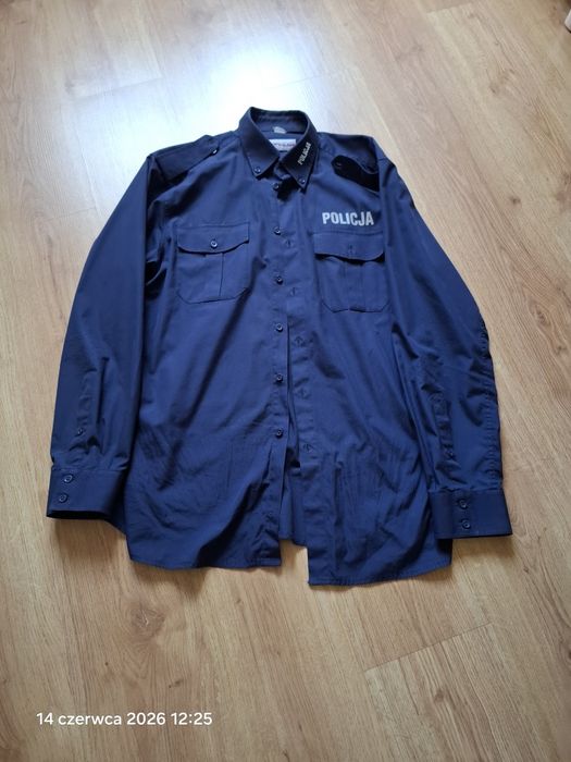 Koszule służbowe w rozmiarze 180/42