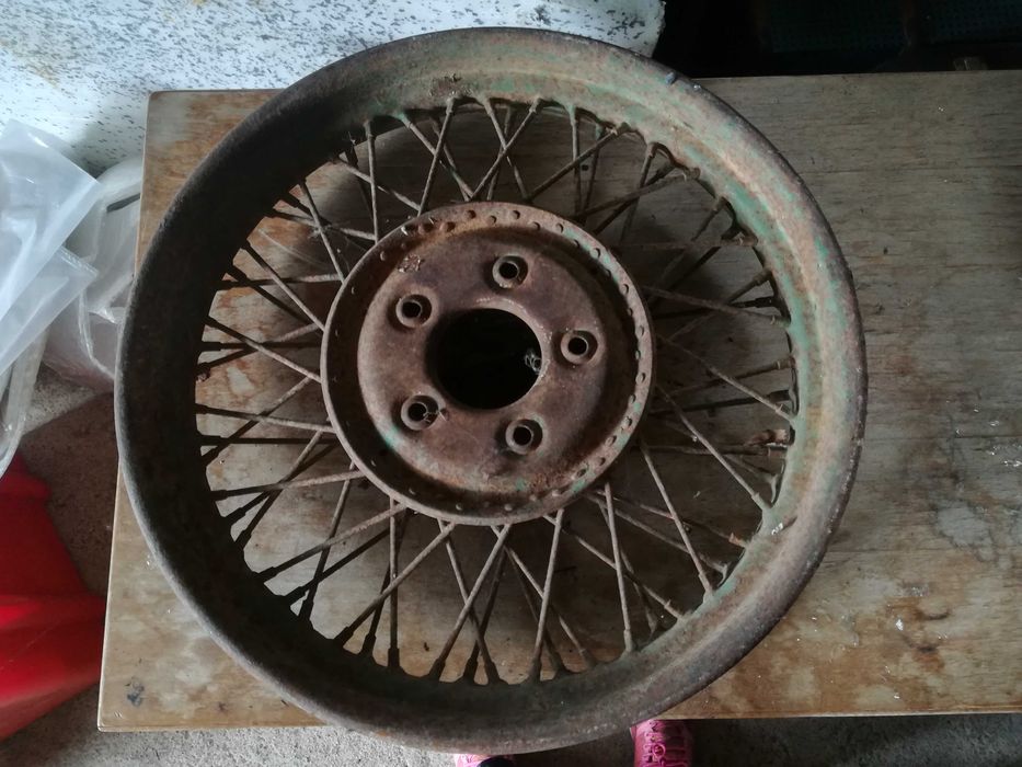 Jante de Roda  Antiga em Ferro