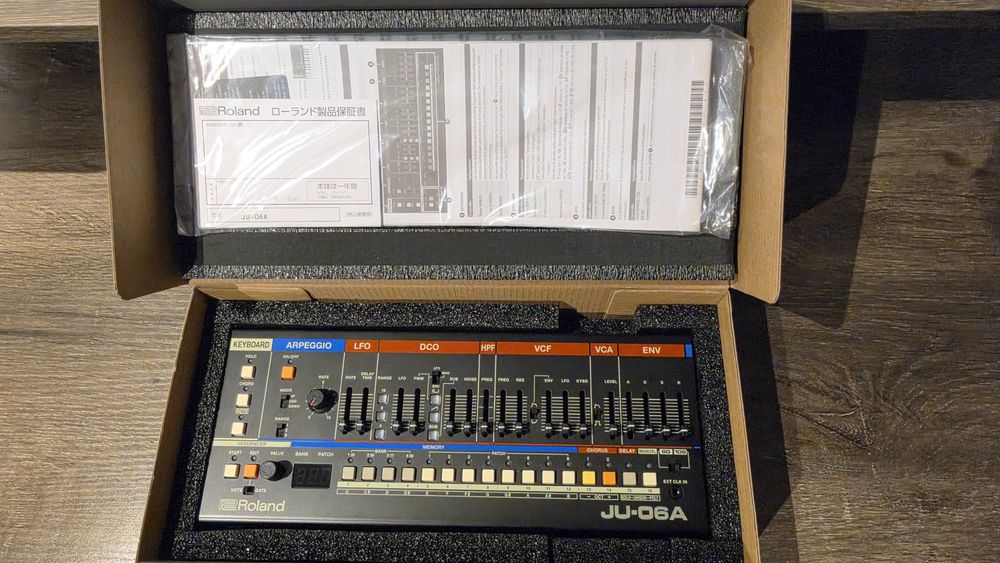 Roland Boutique JU-06A