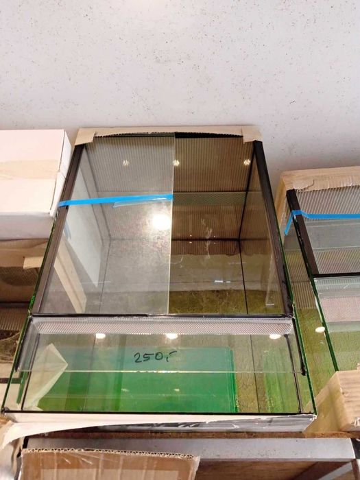 Sprzedam terrarium, nowe !