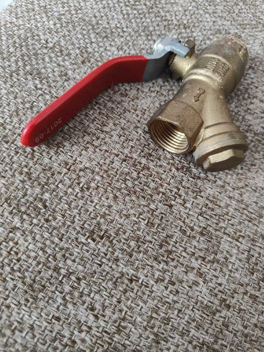 Zawór kulowy z filtrem siatkowym 1/2" GOSHE