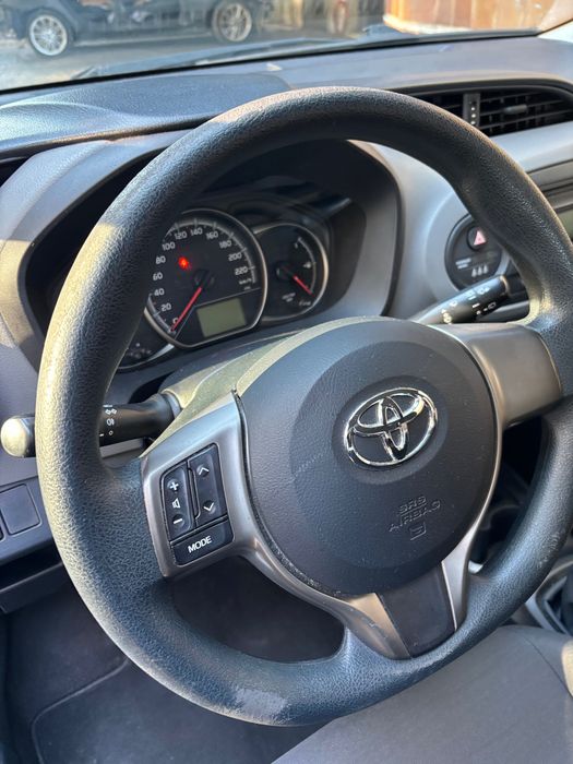 Vendo Toyota Yaris  1.0 VVT-i Active — photo 5