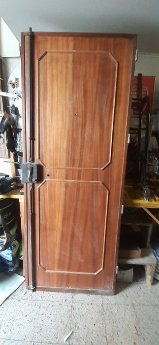 Porta de patim esquerda