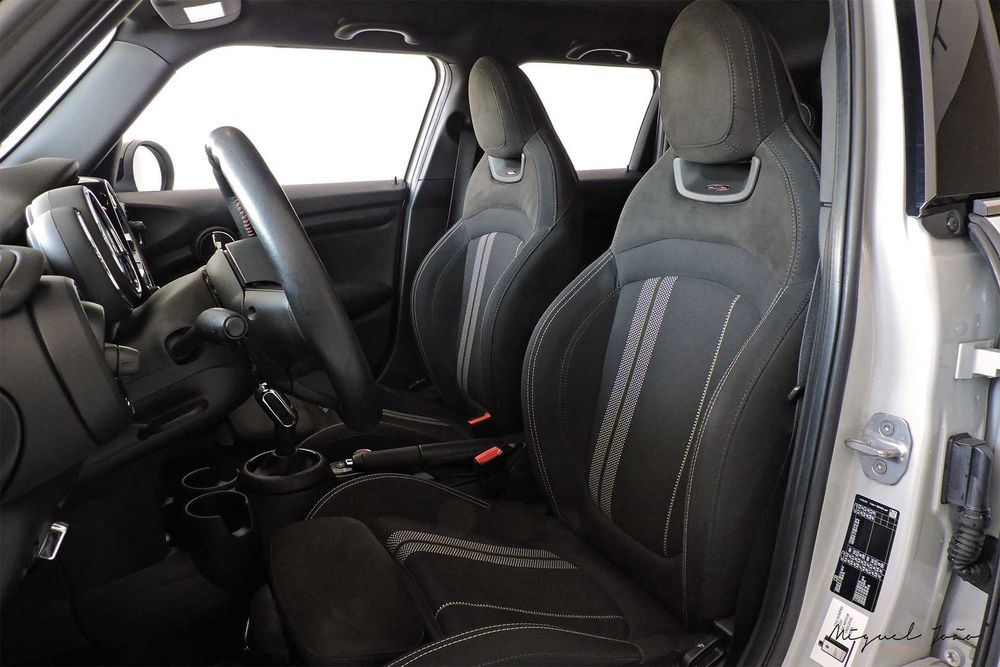 Mini Cooper 5 Portas 1.5 JCW Nacional