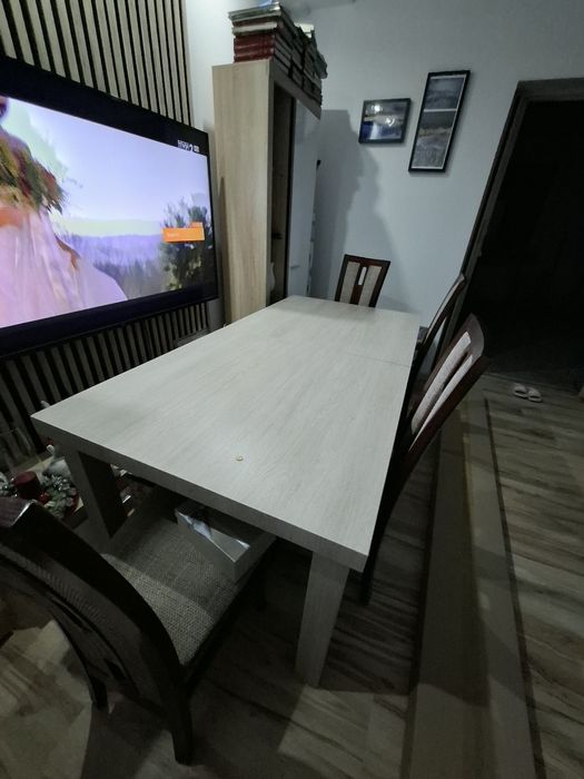 Sprzedam stół I krzesla