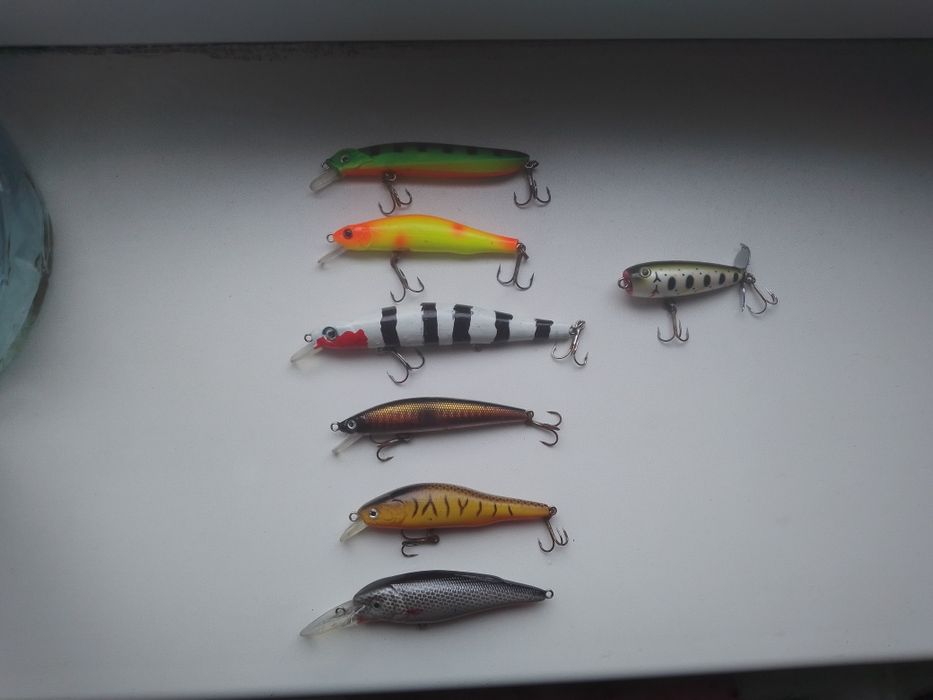 Продаю воблеры и вращающиеся блесна.