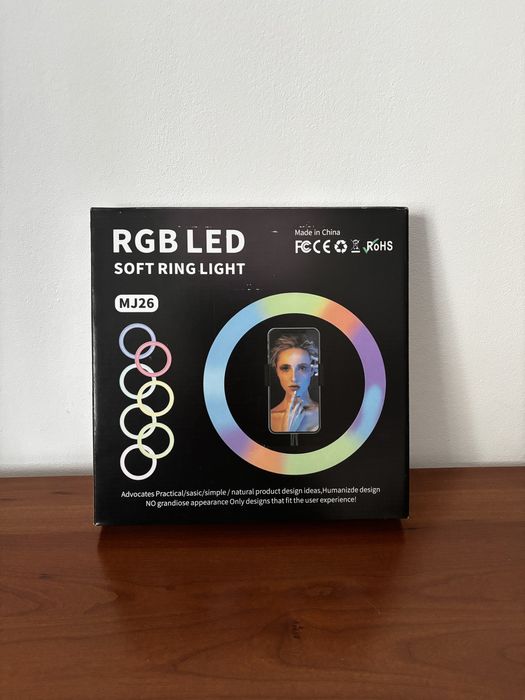 Ring Light RGB 26cm NOVA (Comando e Suporte para Telemovel Incluidos)