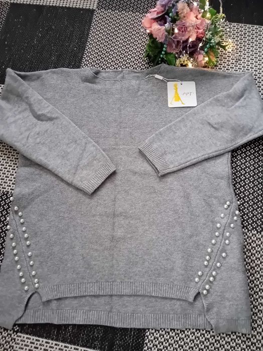Sweterek sweter perełki
