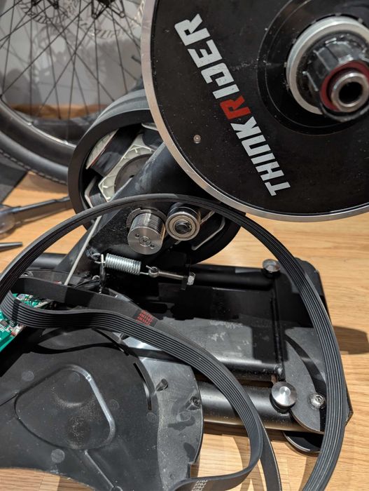 Trenażer rowerowy ThinkRider X7 v3
