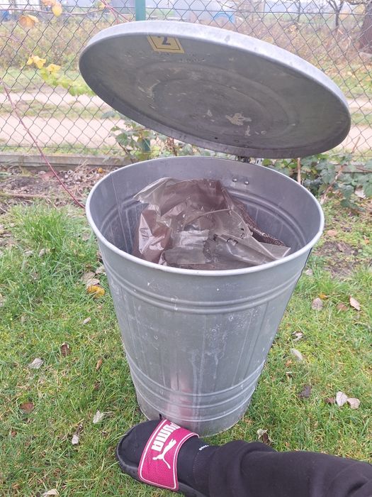 Kosz na śmieci ocynkowany 60 litrowy