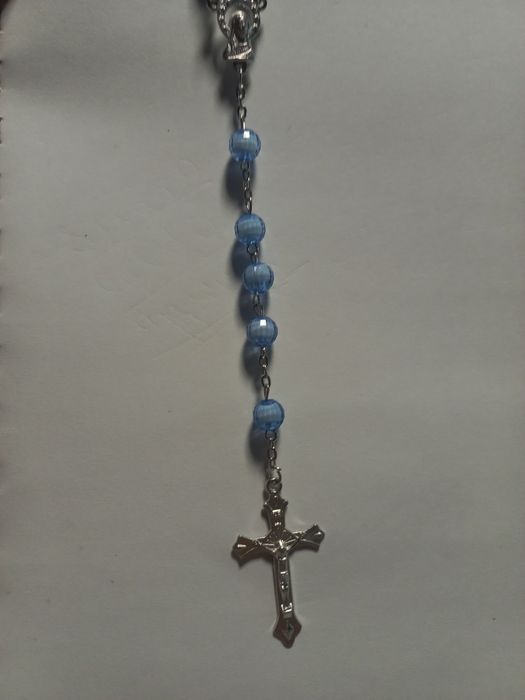 Terço novo azul na embalagem - prenda / presente