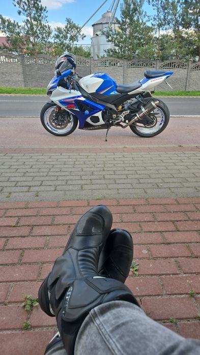 Suzuki gsxr 1000 k7 k8