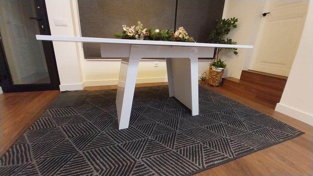 Mesa de sala extensivel - como nova.