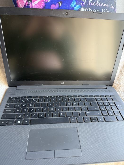 Portatil hp 255 g7