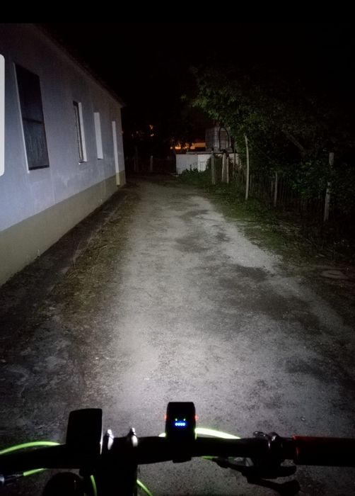 luz farol LED bicicleta Iluminação noturna 800LM  USB Recarregável