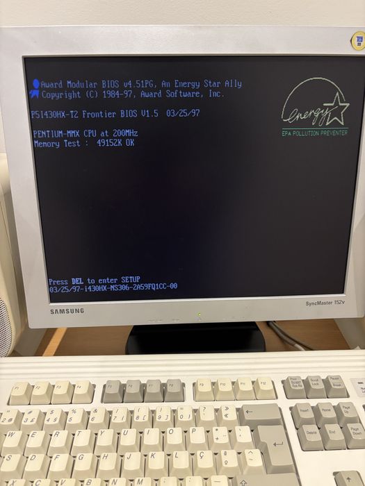 Monitor Samsung SyncMaster 152V