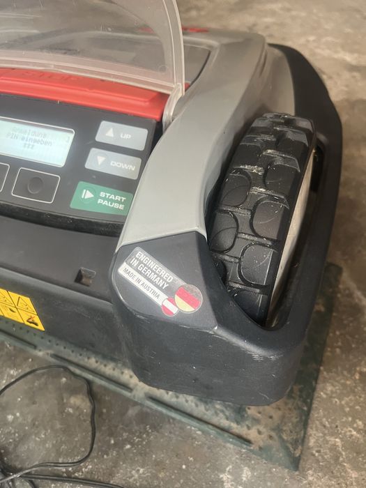 Робот Газонокосарка  HONDA-ALKO