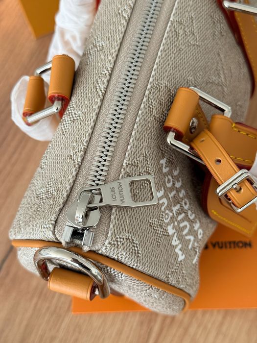 Сумка Louis Vuitton Keepall Bandouliere 25 Monogram Light Canvas 30