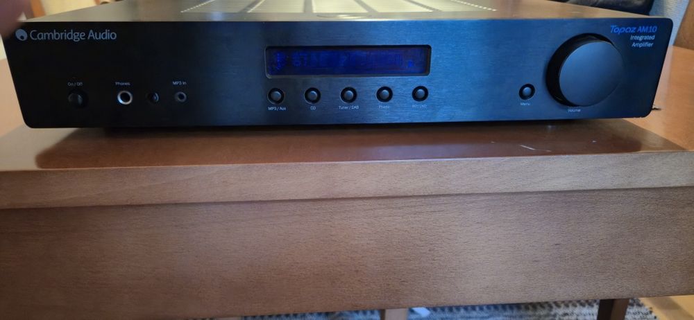 Conjunto Amplificador e Colunas Cambridge + Gira-discos Denon
