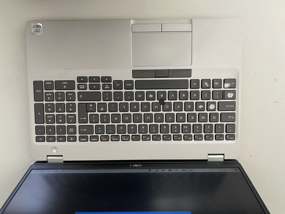 Laptop Dell Precision 3551 + stacja dokujaca.